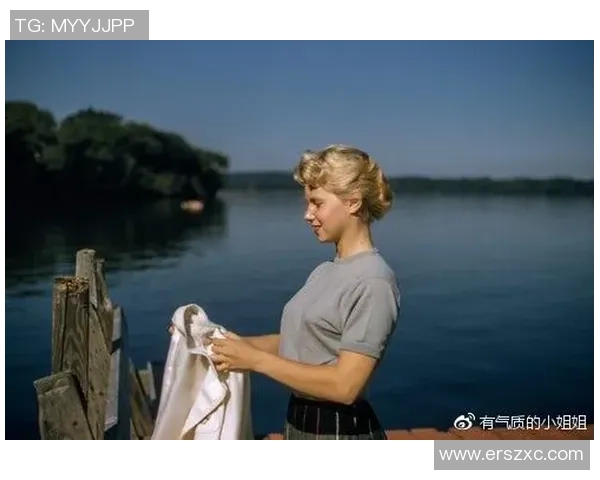 足球巨星背后的女人们揭秘她们的爱情故事与生活点滴