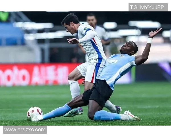 足球明星无驾照上路引发争议球迷热议安全与责任问题